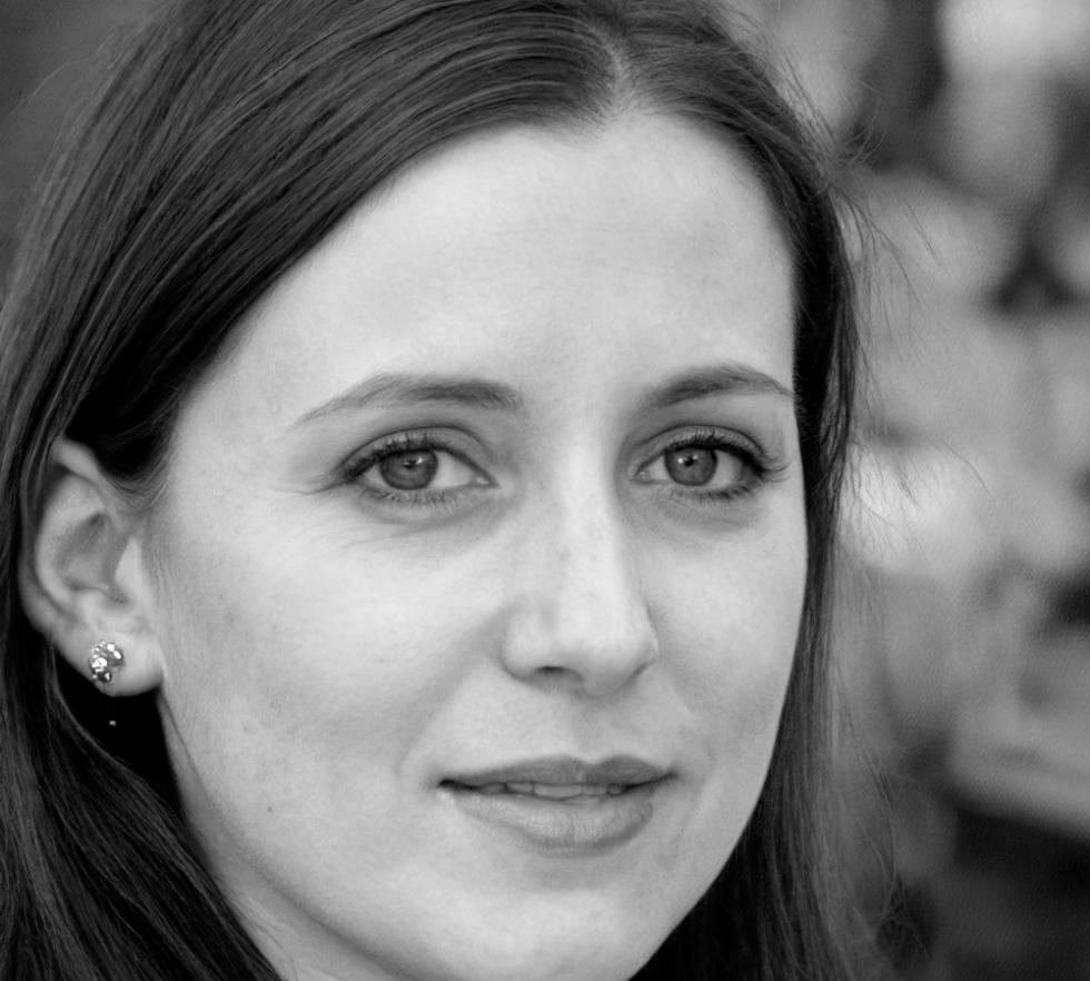 Retrato de Clara Martínez, formadora en finanzas personales